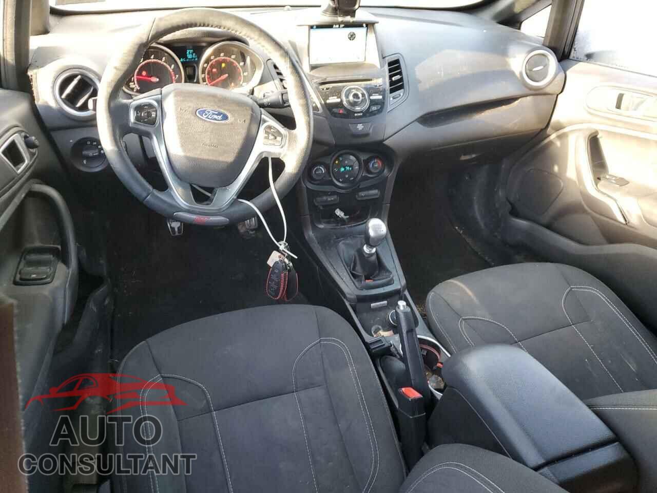FORD FIESTA 2017 - 3FADP4GX2HM104608