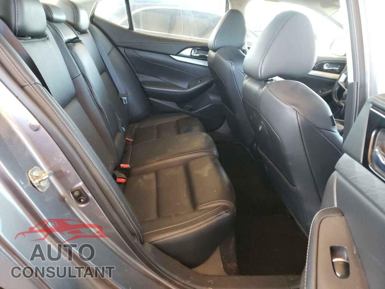 NISSAN MAXIMA 2017 - 1N4AA6AP5HC387077