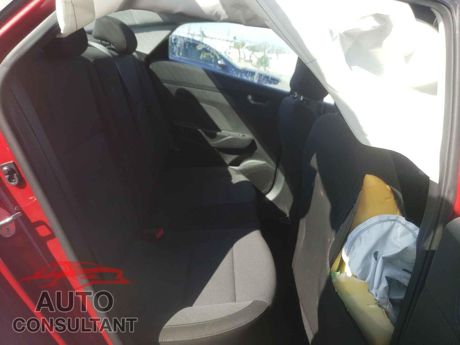 HYUNDAI ACCENT 2019 - 3KPC24A39KE050171