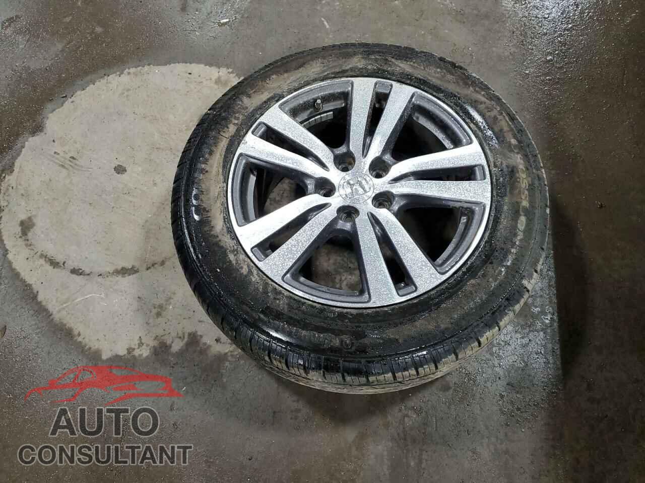 HONDA PILOT 2017 - 5FNYF6H68HB100423