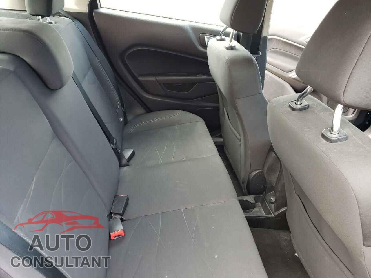 FORD FIESTA 2016 - 3FADP4EJ5GM155131
