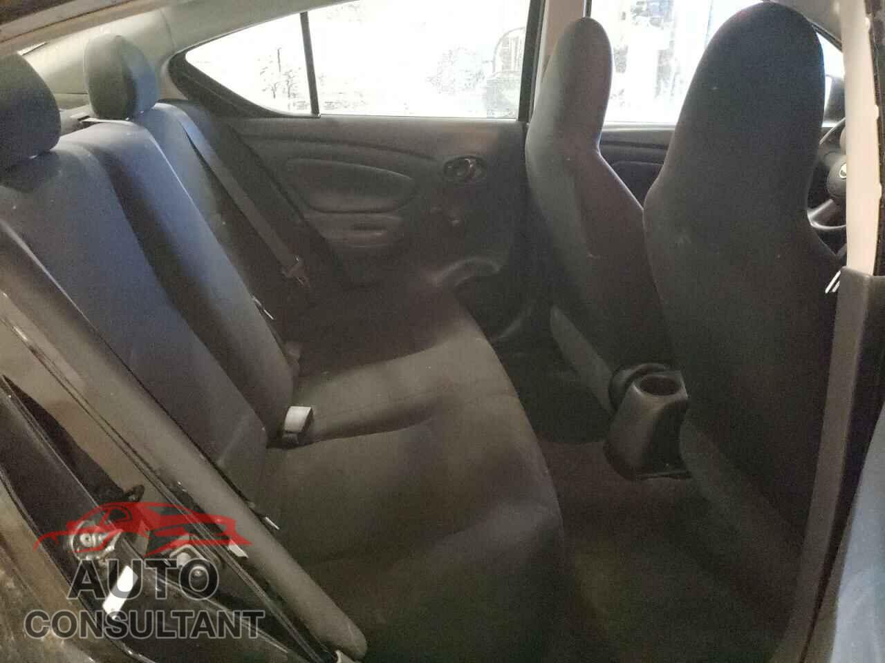 NISSAN VERSA 2012 - 3N1CN7APXCL822429