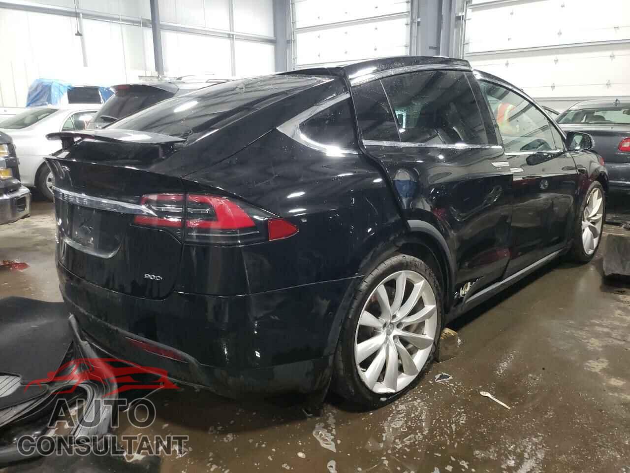 TESLA MODEL X 2016 - 5YJXCBE28GF032024