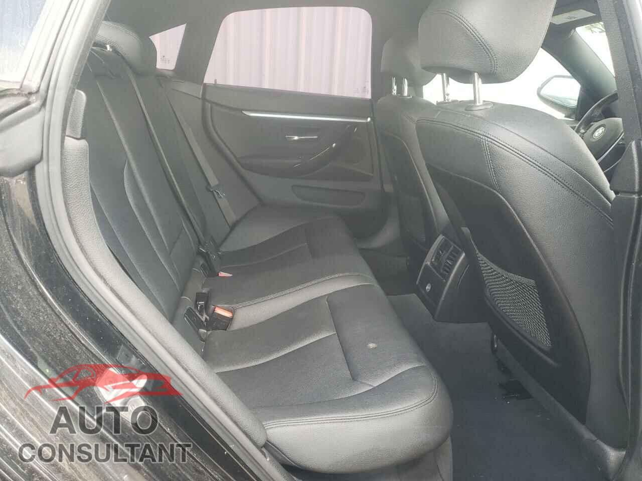 BMW 4 SERIES 2018 - WBA4J1C52JBM10412