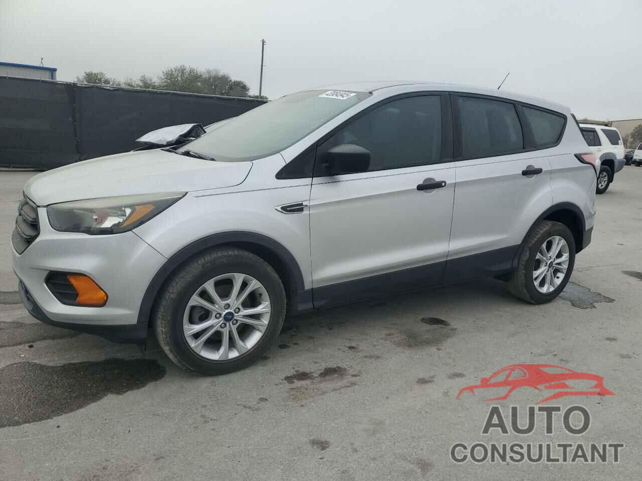 FORD ESCAPE 2018 - 1FMCU0F71JUB55443