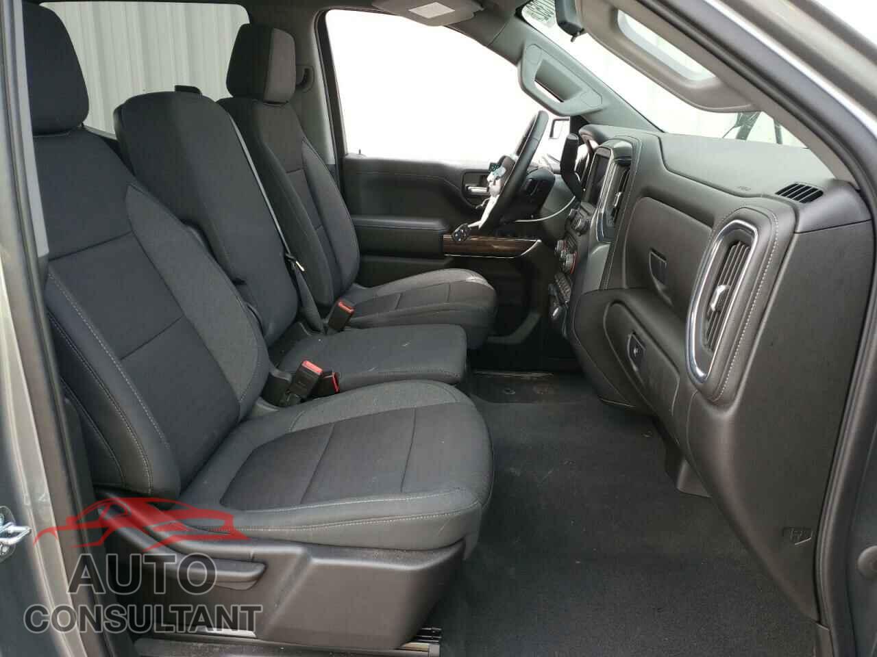 CHEVROLET SILVERADO 2021 - 1GCUYDED6MZ314167