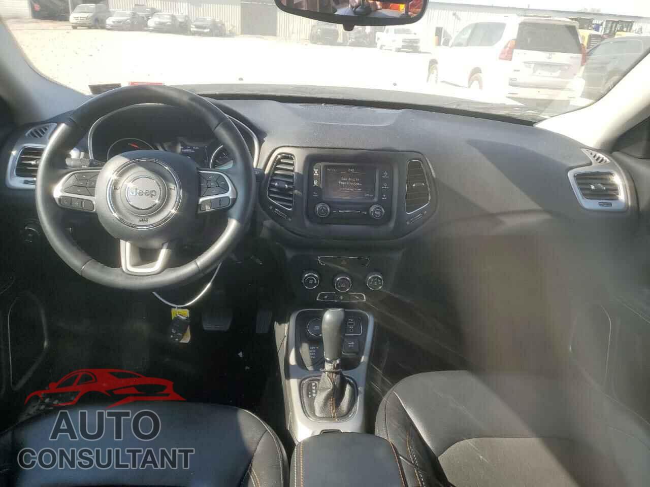 JEEP COMPASS 2018 - 3C4NJDBBXJT418479