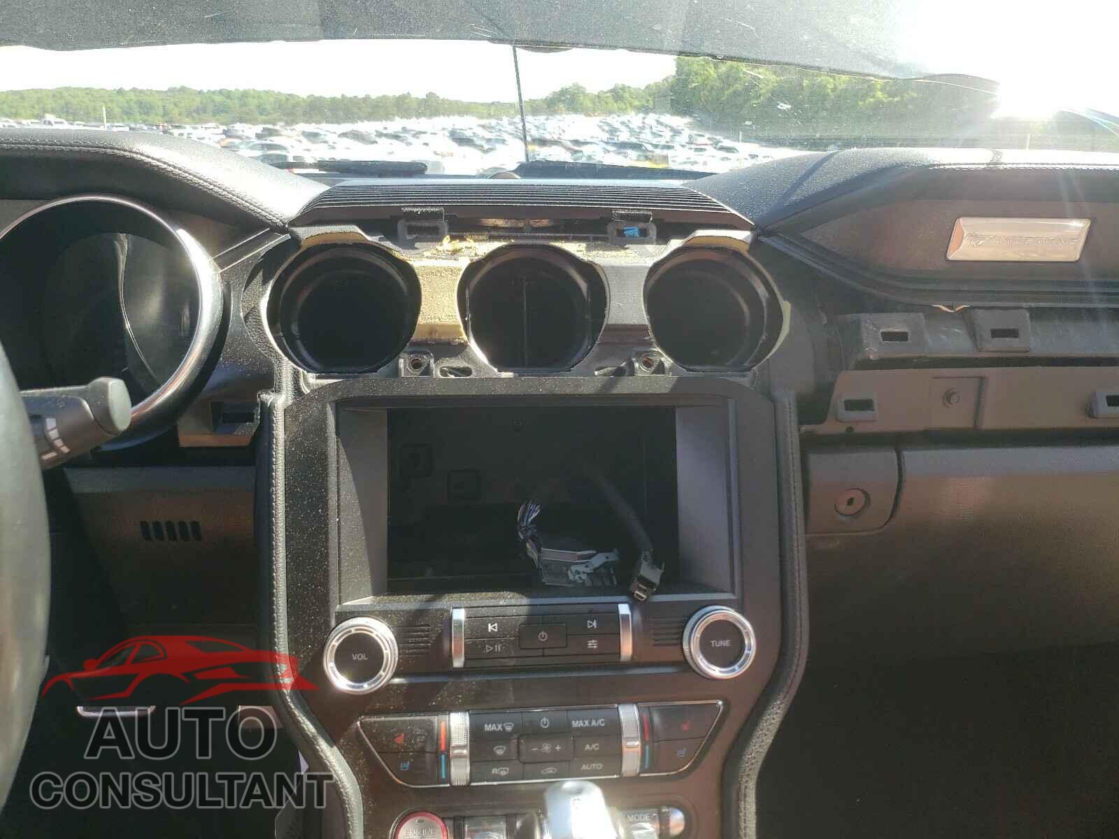 FORD MUSTANG 2019 - 1FATP8UH4K5162510