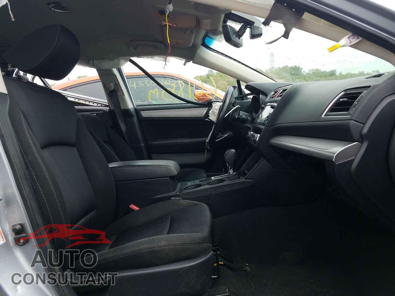 SUBARU LEGACY 2017 - 4S3BNAF67H3035110