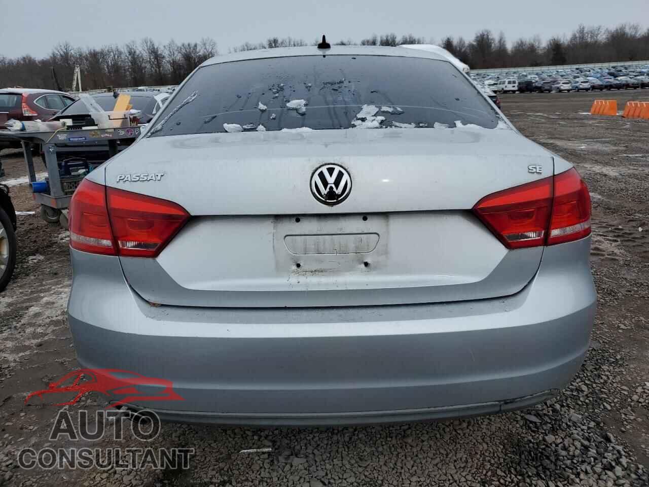 VOLKSWAGEN PASSAT 2012 - 1VWBP7A39CC008328