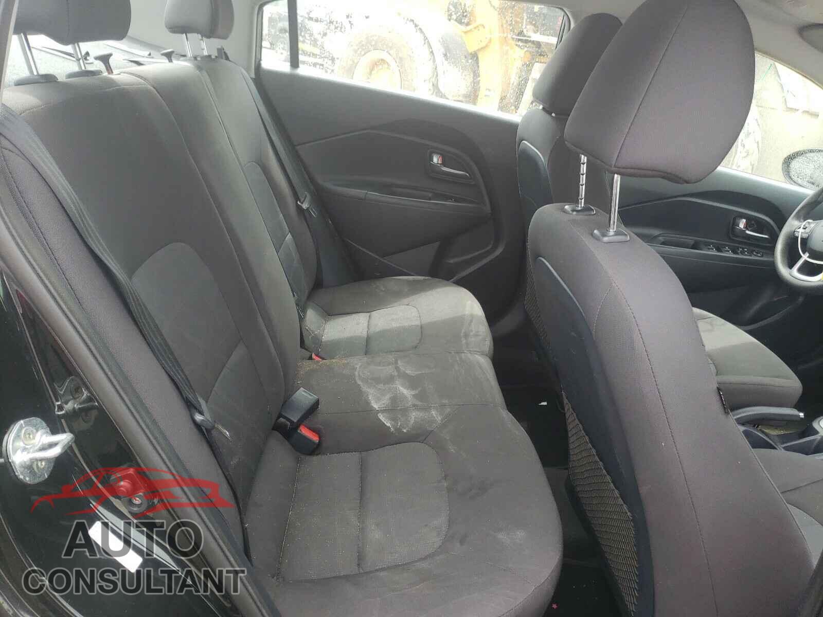 KIA RIO 2017 - KNADM4A39H6040735
