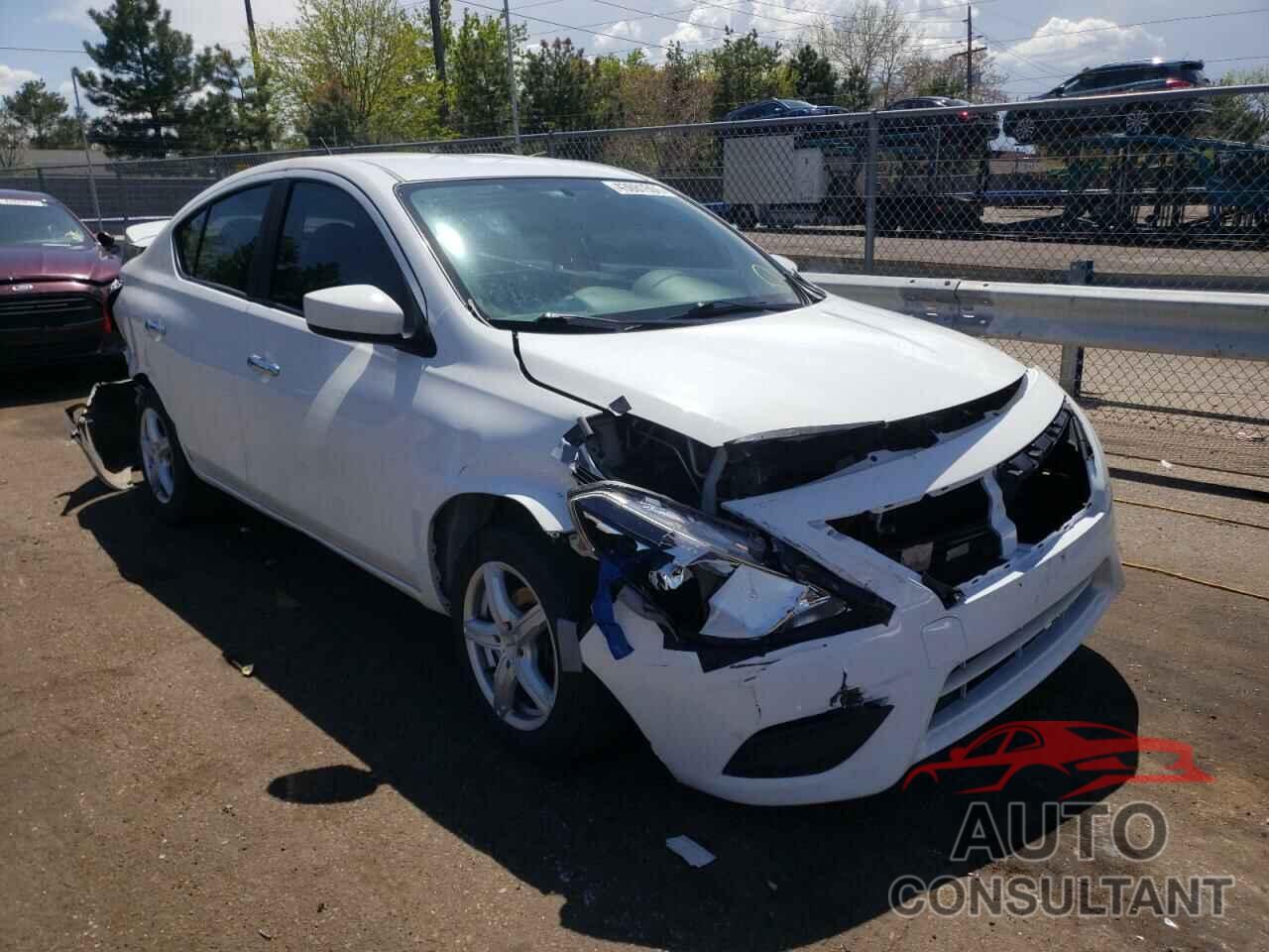 NISSAN VERSA 2018 - 3N1CN7AP3JL802942