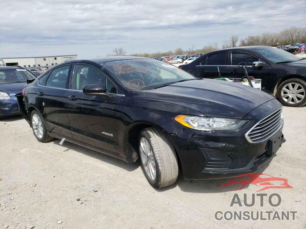 FORD FUSION 2019 - 3FA6P0LU0KR205265