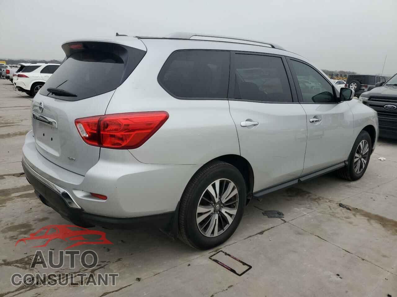 NISSAN PATHFINDER 2017 - 5N1DR2MM3HC684533