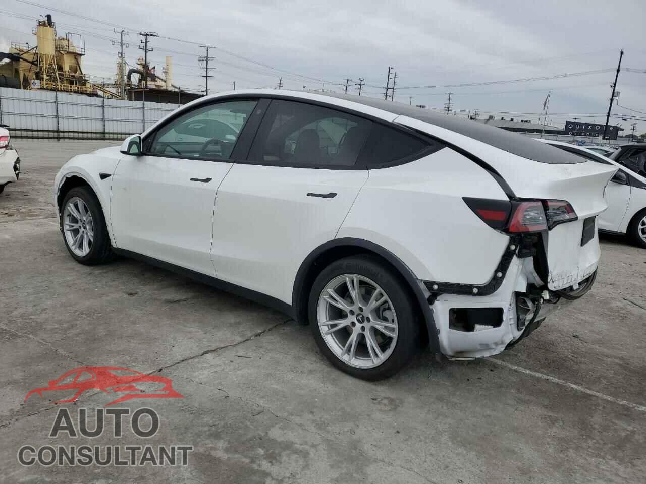 TESLA MODEL Y 2021 - 5YJYGDED5MF192721
