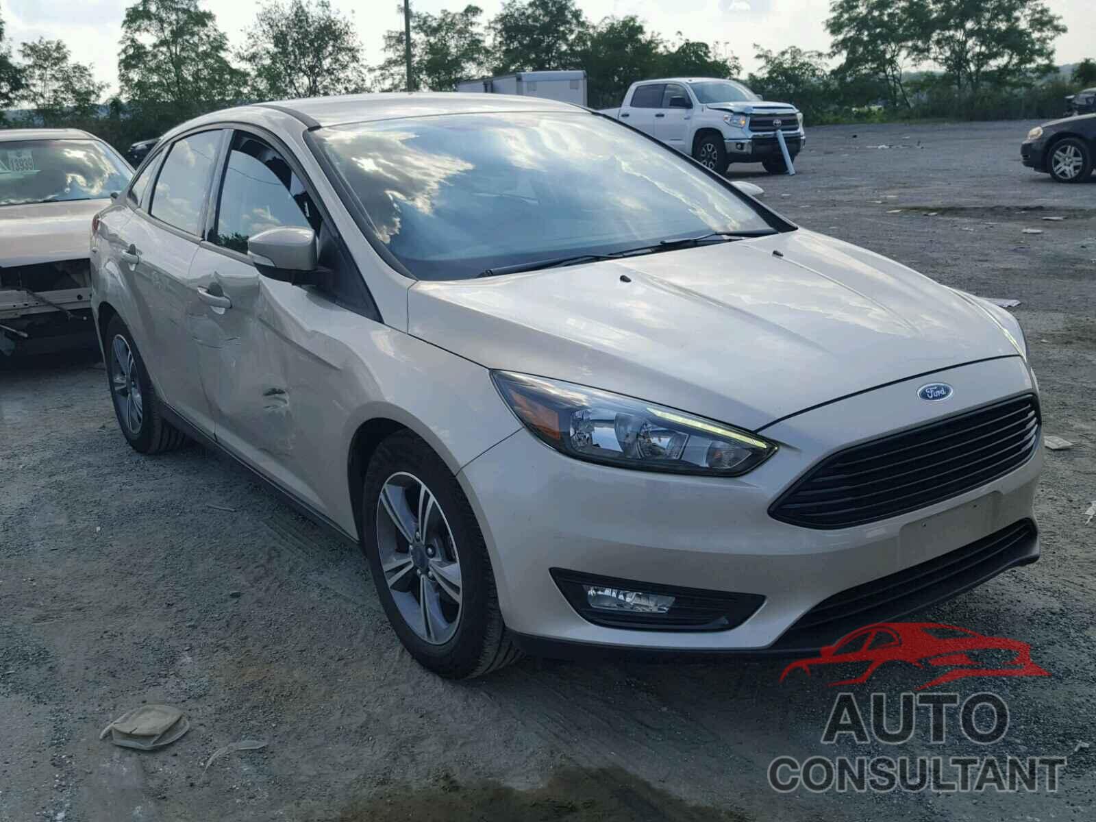 FORD FOCUS 2017 - 1FADP3FE2HL302245