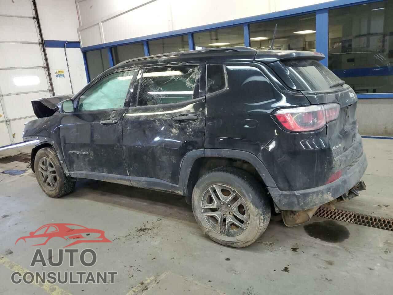 JEEP COMPASS 2018 - 3C4NJDAB3JT326017