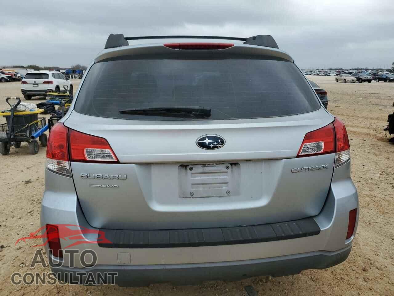 SUBARU OUTBACK 2013 - 4S4BRCAC9D3250054