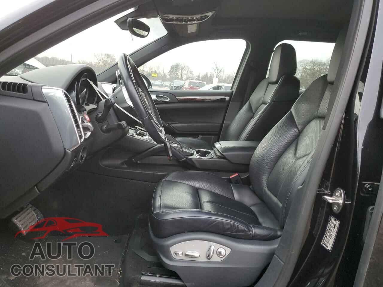 PORSCHE CAYENNE 2018 - WP1AB2A23JLA60752