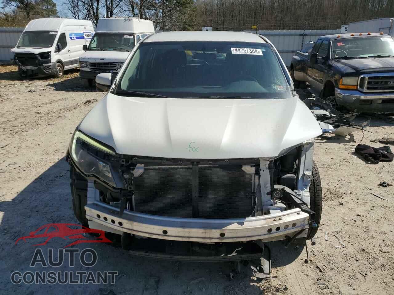 HONDA PILOT 2018 - 5FNYF5H33JB016046