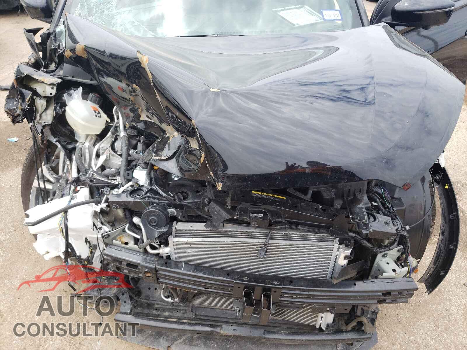 NISSAN KICKS 2020 - 3N1CP5DV8LL556532