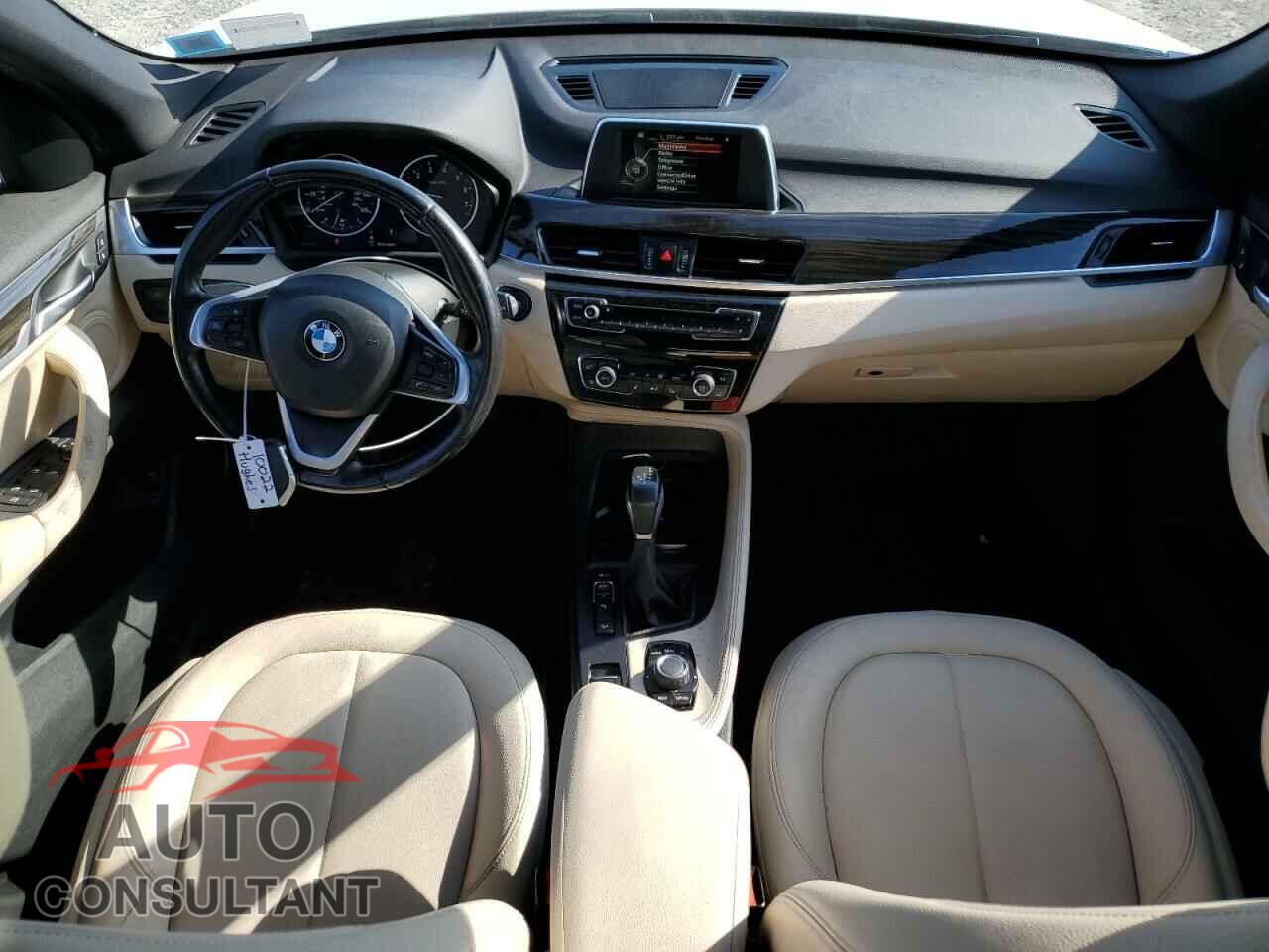 BMW X1 2017 - WBXHT3C30H5F70652