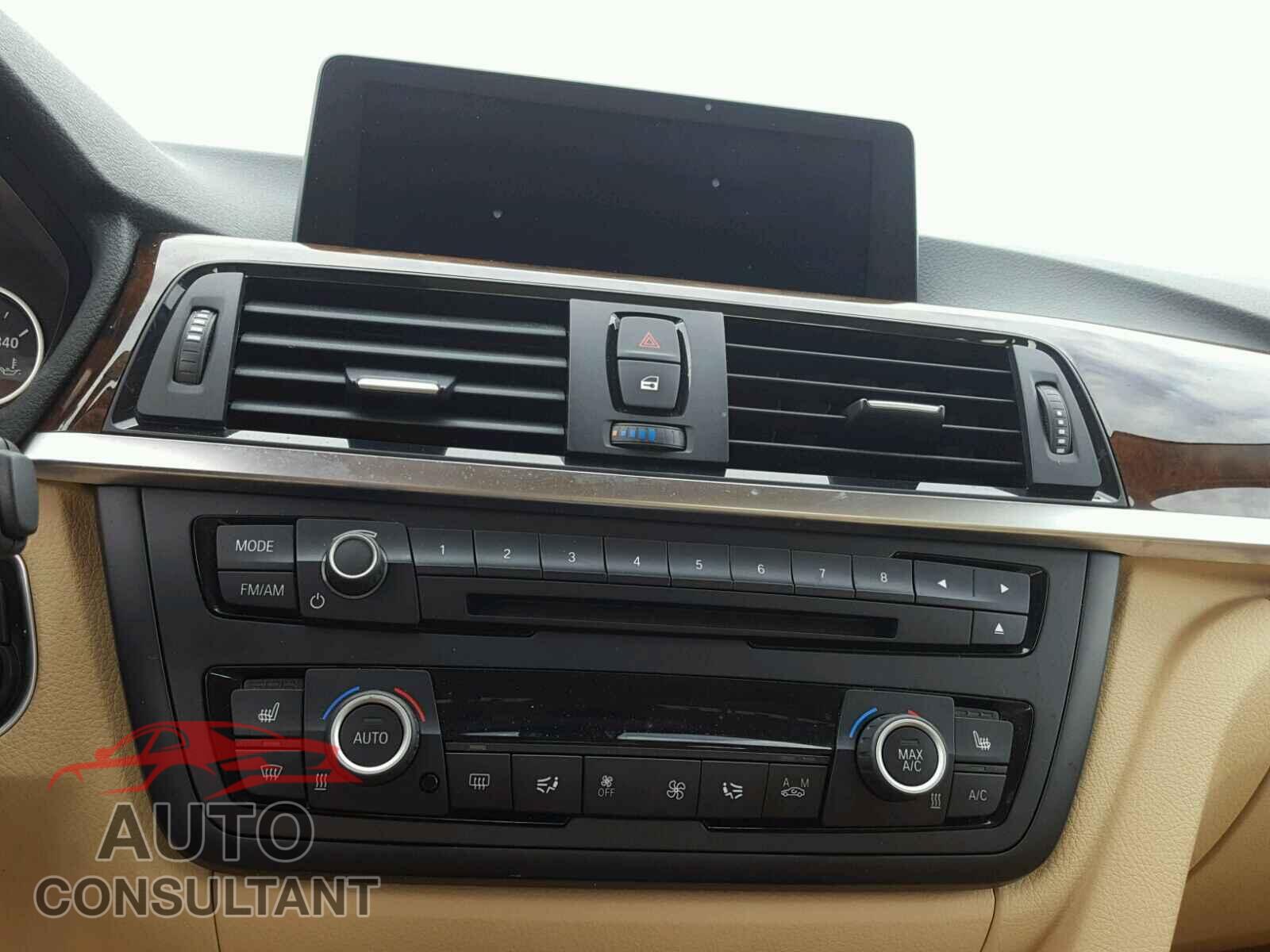BMW 3 SERIES 2015 - WBA3B5C58FF959421