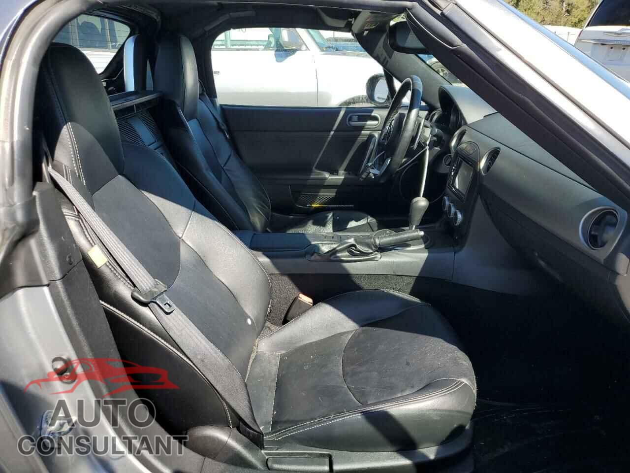 MAZDA MX5 2011 - JM1NC2PF4B0215709