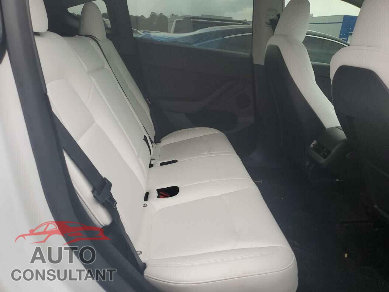 TESLA MODEL Y 2023 - 7SAYGDEFXPF807224