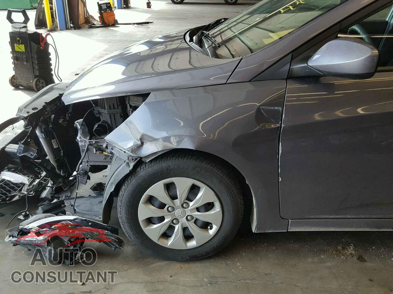 HYUNDAI ACCENT 2016 - KMHCT5AE7GU289906