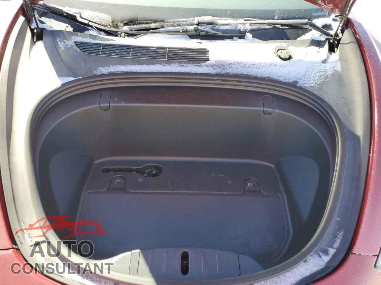 TESLA MODEL 3 2019 - 5YJ3E1EB1KF453854