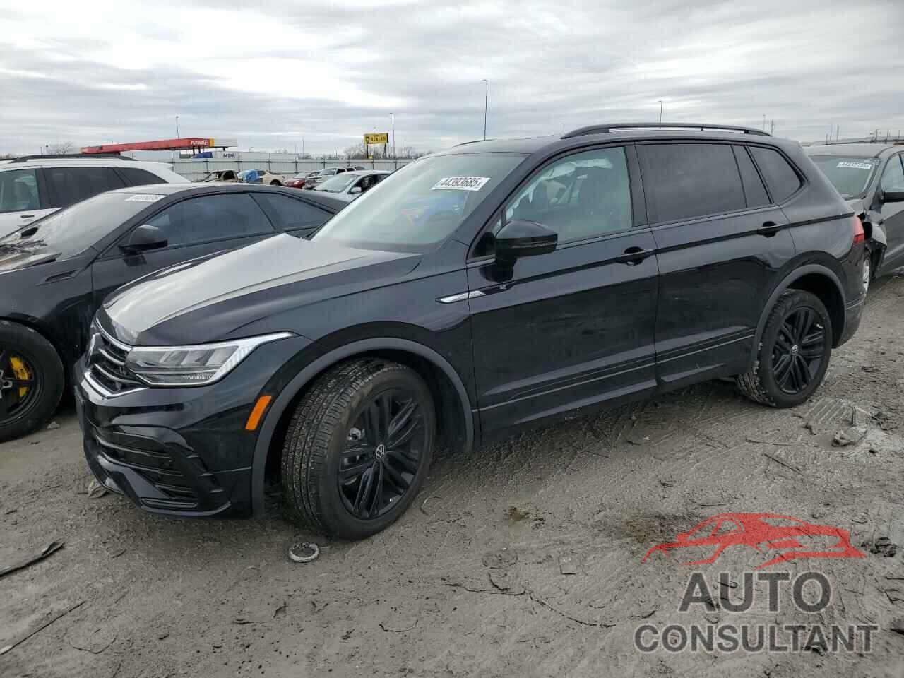 VOLKSWAGEN TIGUAN 2022 - 3VV8B7AX0NM155204
