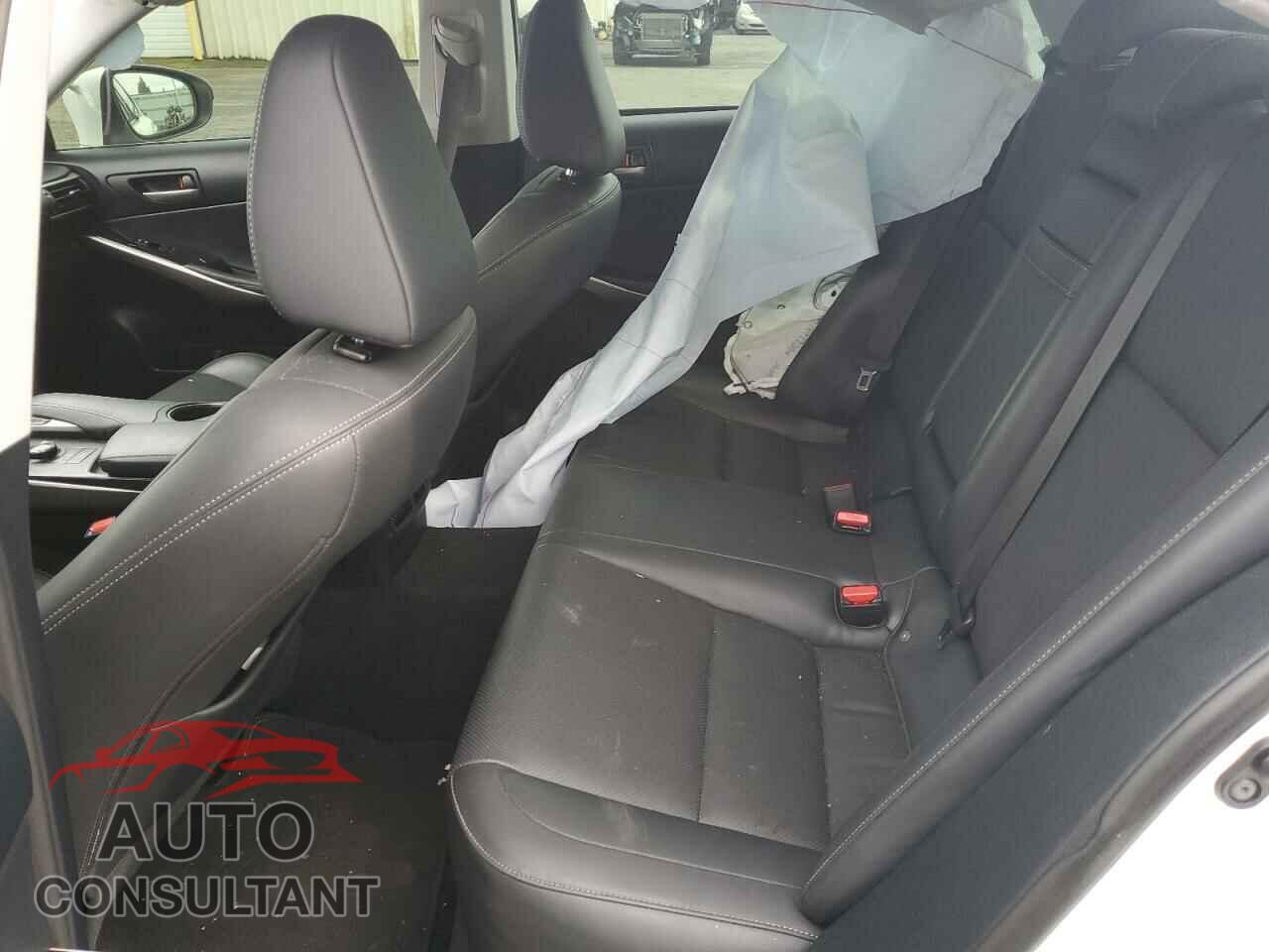 LEXUS IS 2017 - JTHCM1D27H5019693