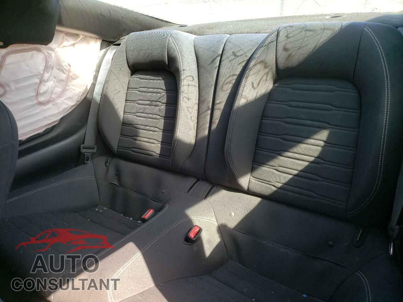 FORD MUSTANG 2017 - 1FA6P8CF7H5244835