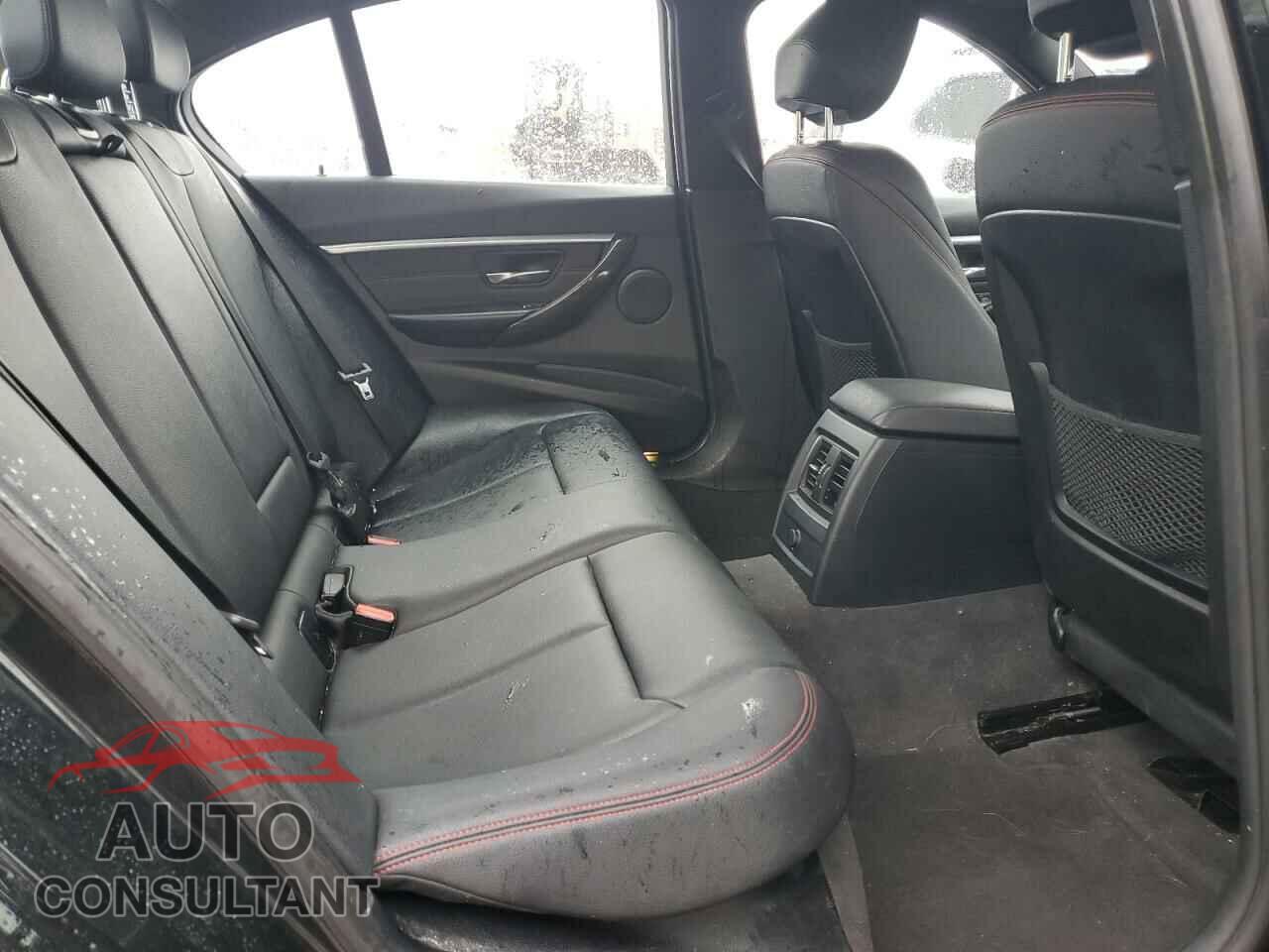 BMW 3 SERIES 2016 - WBA8E3C52GP974591