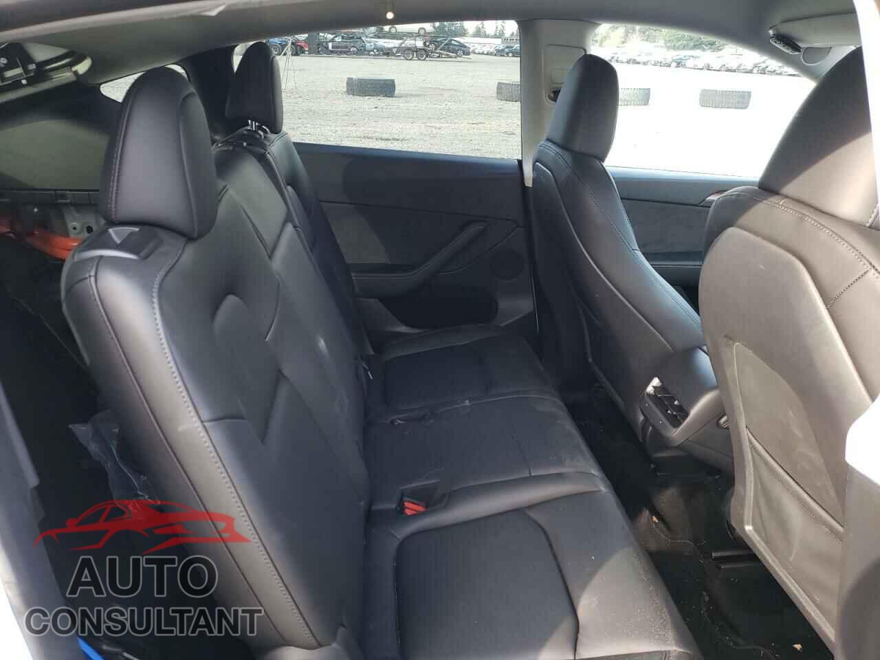 TESLA MODEL Y 2023 - 7SAYGAEE1PF778413