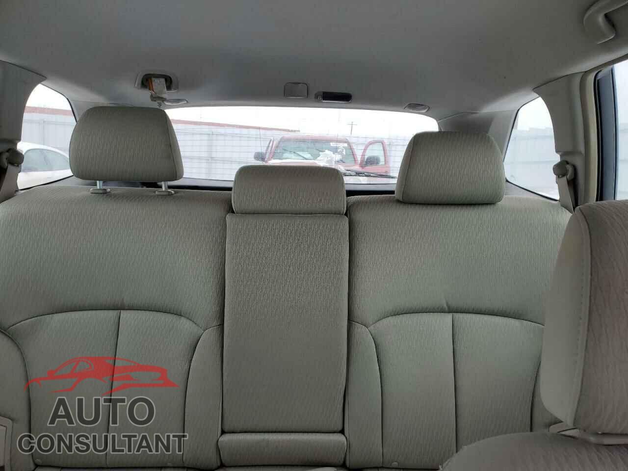 SUBARU OUTBACK 2010 - 4S4BRCAC4A1365846