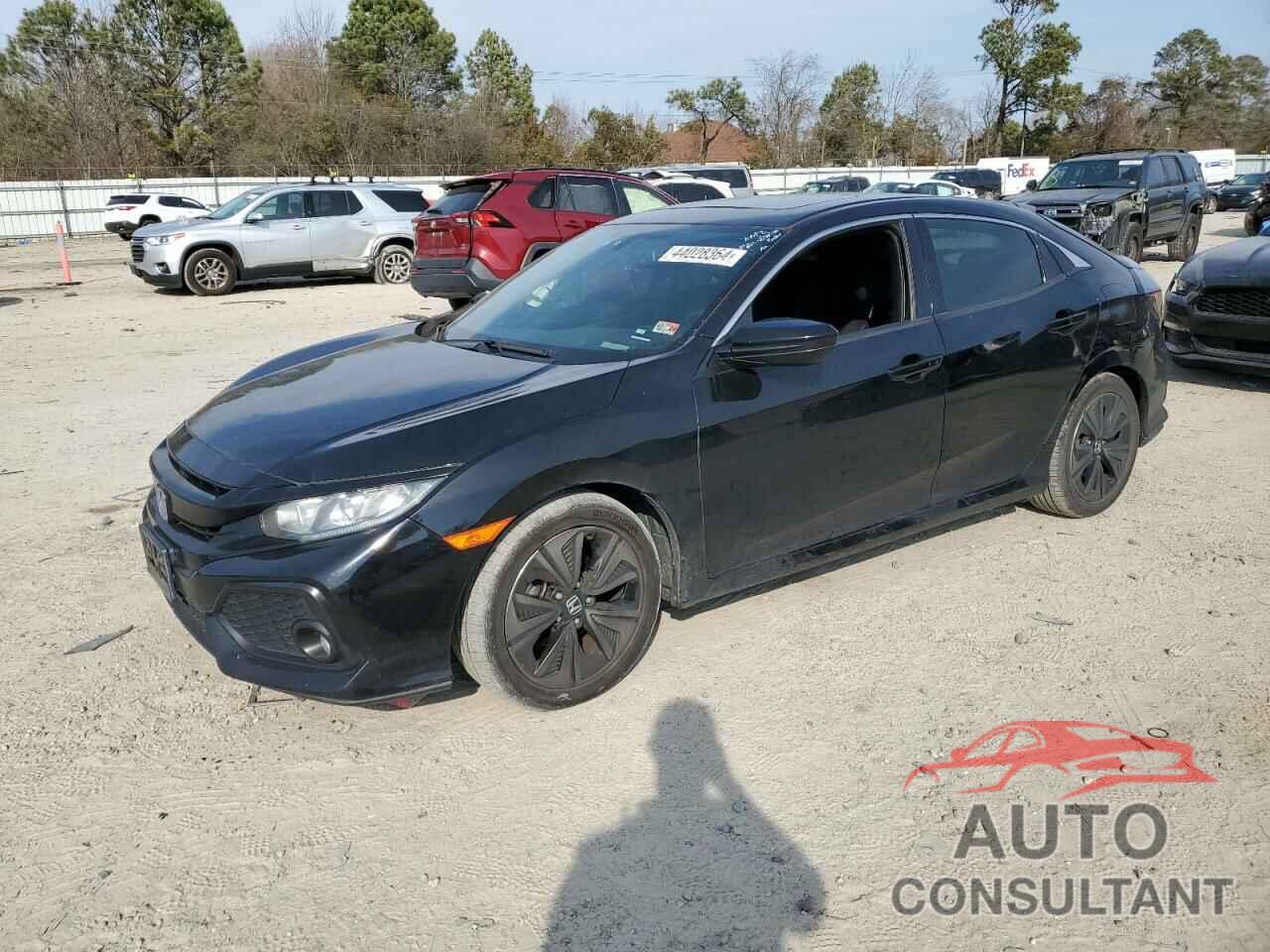 HONDA CIVIC 2018 - SHHFK7H77JU213026