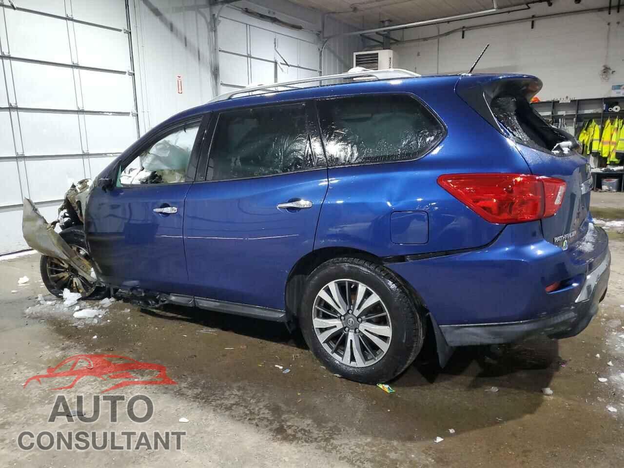 NISSAN PATHFINDER 2017 - 5N1DR2MM5HC660797