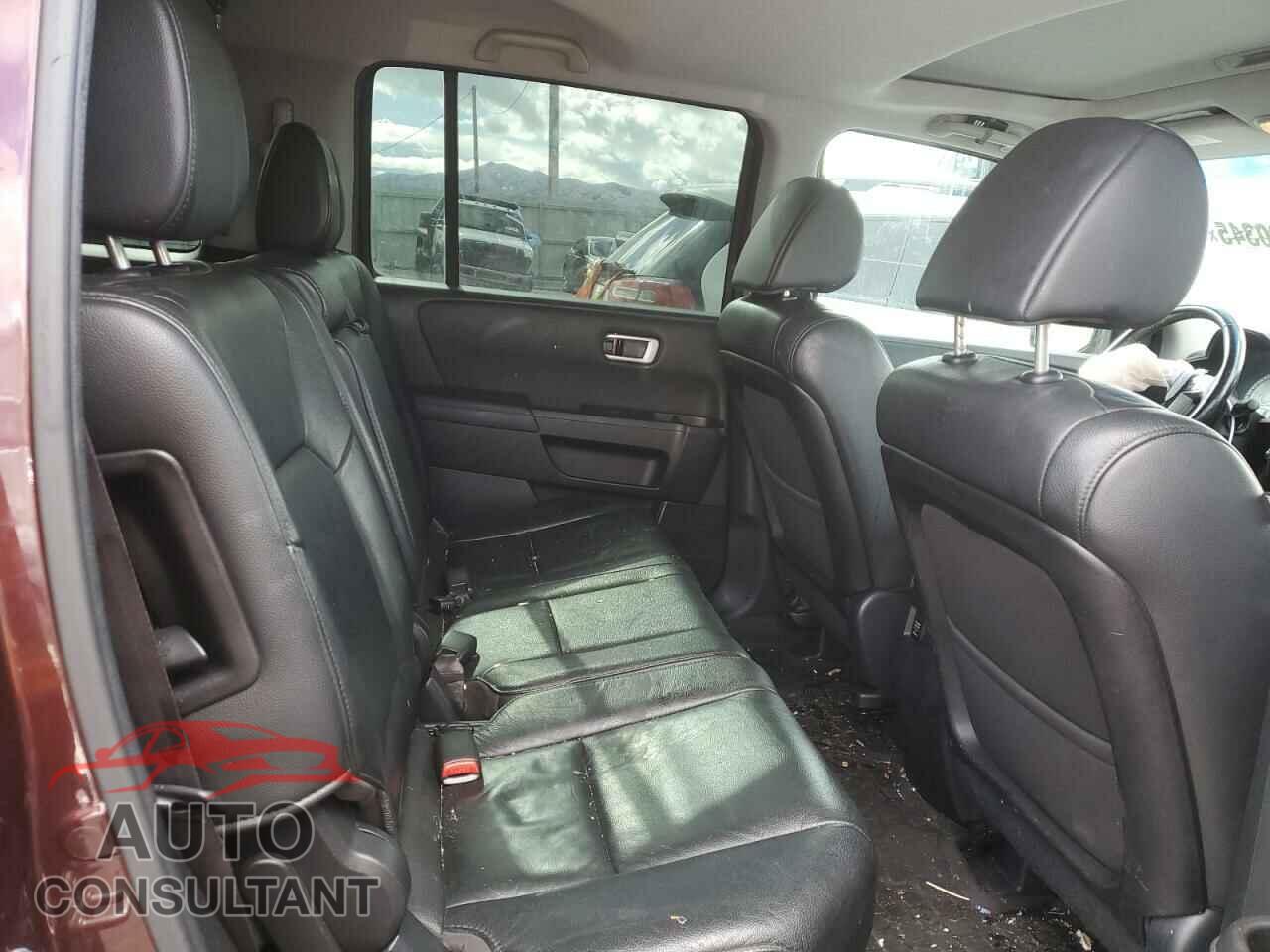 HONDA PILOT 2012 - 5FNYF3H74CB035800