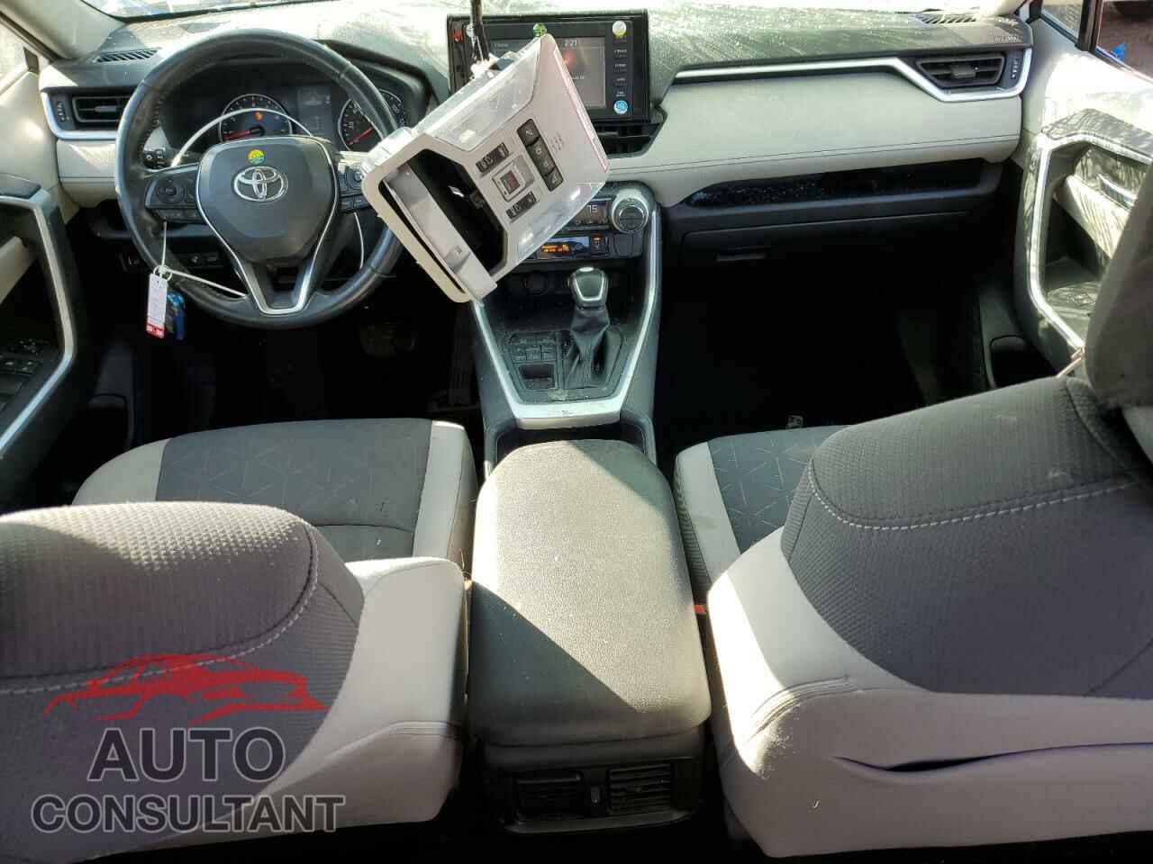 TOYOTA RAV4 2019 - JTMP1RFV6KD039691