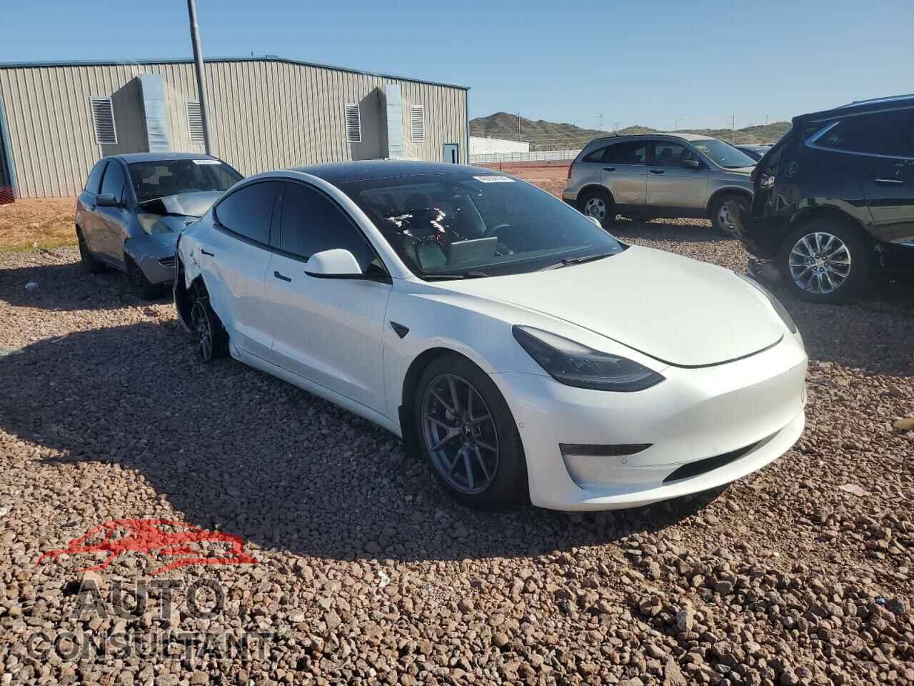 TESLA MODEL 3 2021 - 5YJ3E1EBXMF002408