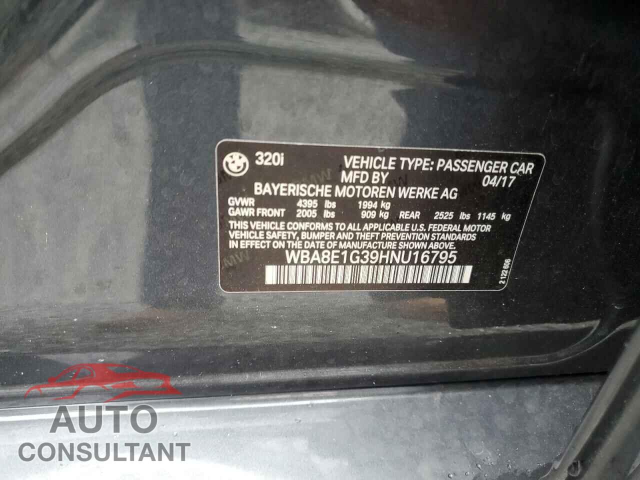 BMW 3 SERIES 2017 - WBA8E1G39HNU16795