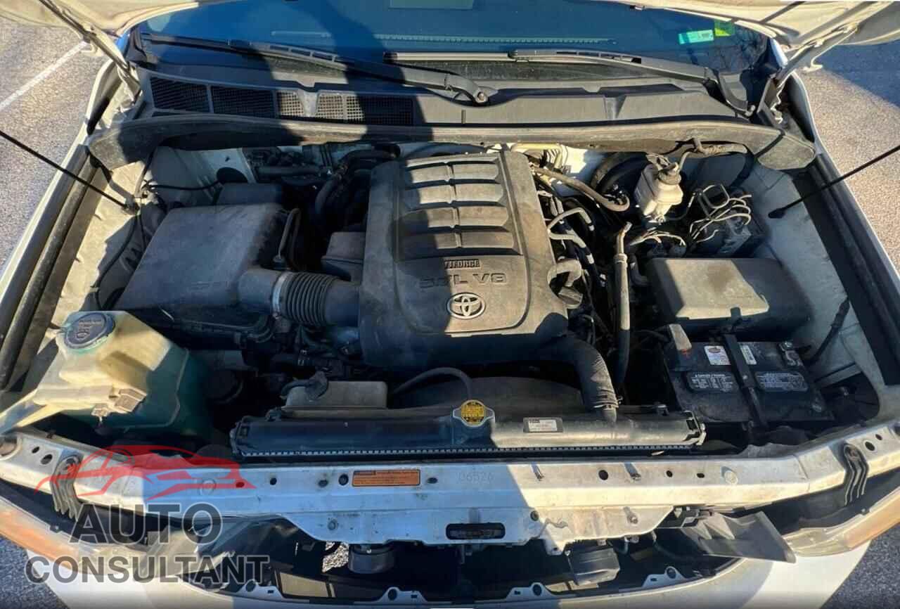 TOYOTA SEQUOIA 2012 - 5TDJW5G11CS060675