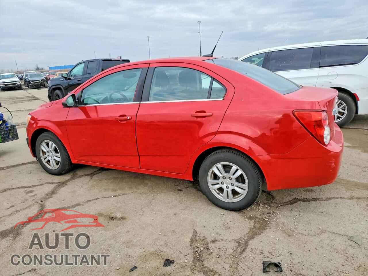 CHEVROLET SONIC 2013 - 1G1JC5SHXD4176752