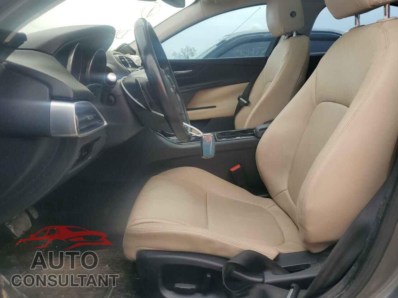 JAGUAR XE 2017 - SAJAD4BVXHA976108