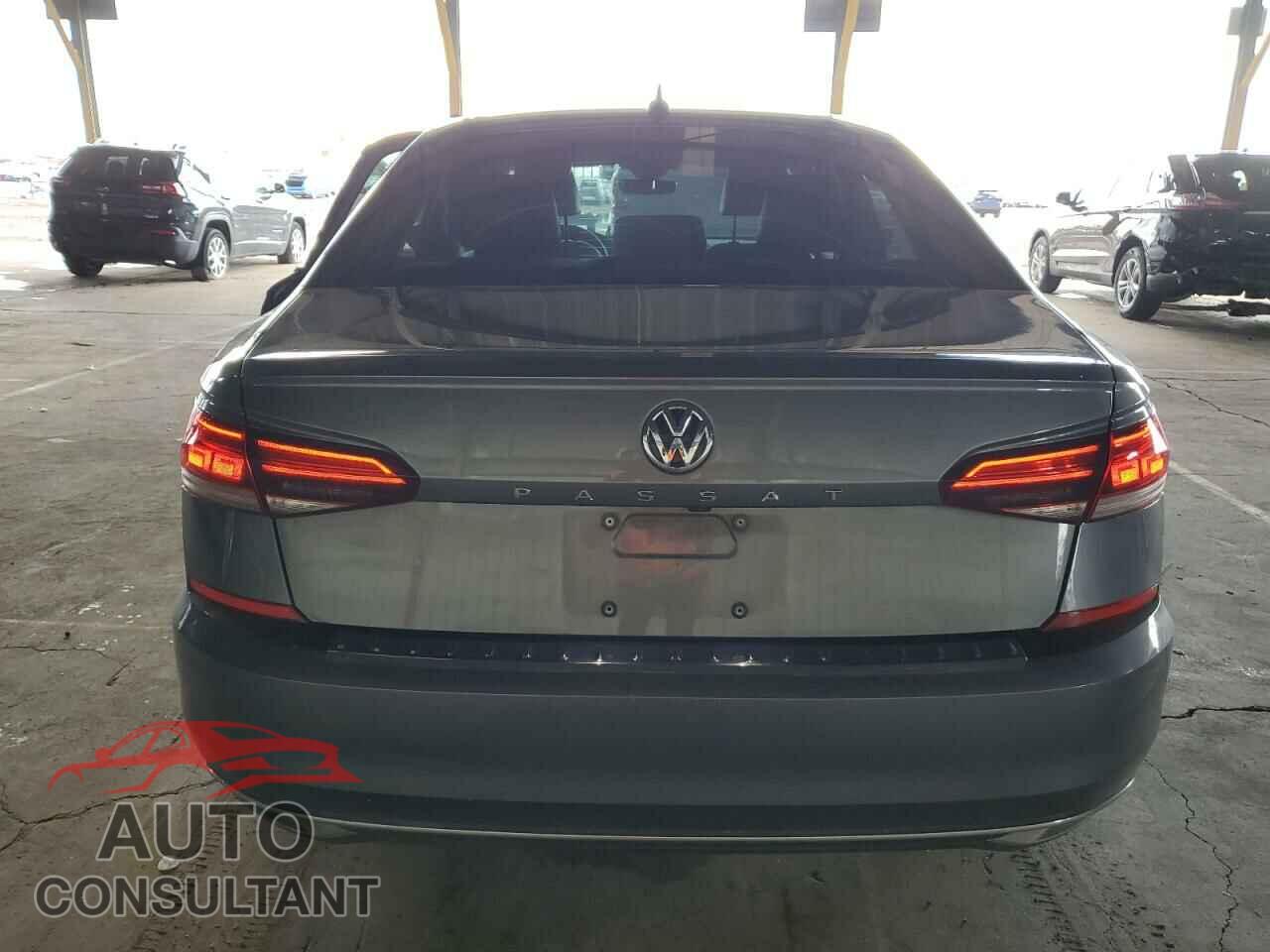 VOLKSWAGEN PASSAT 2021 - 1VWSA7A31MC008438