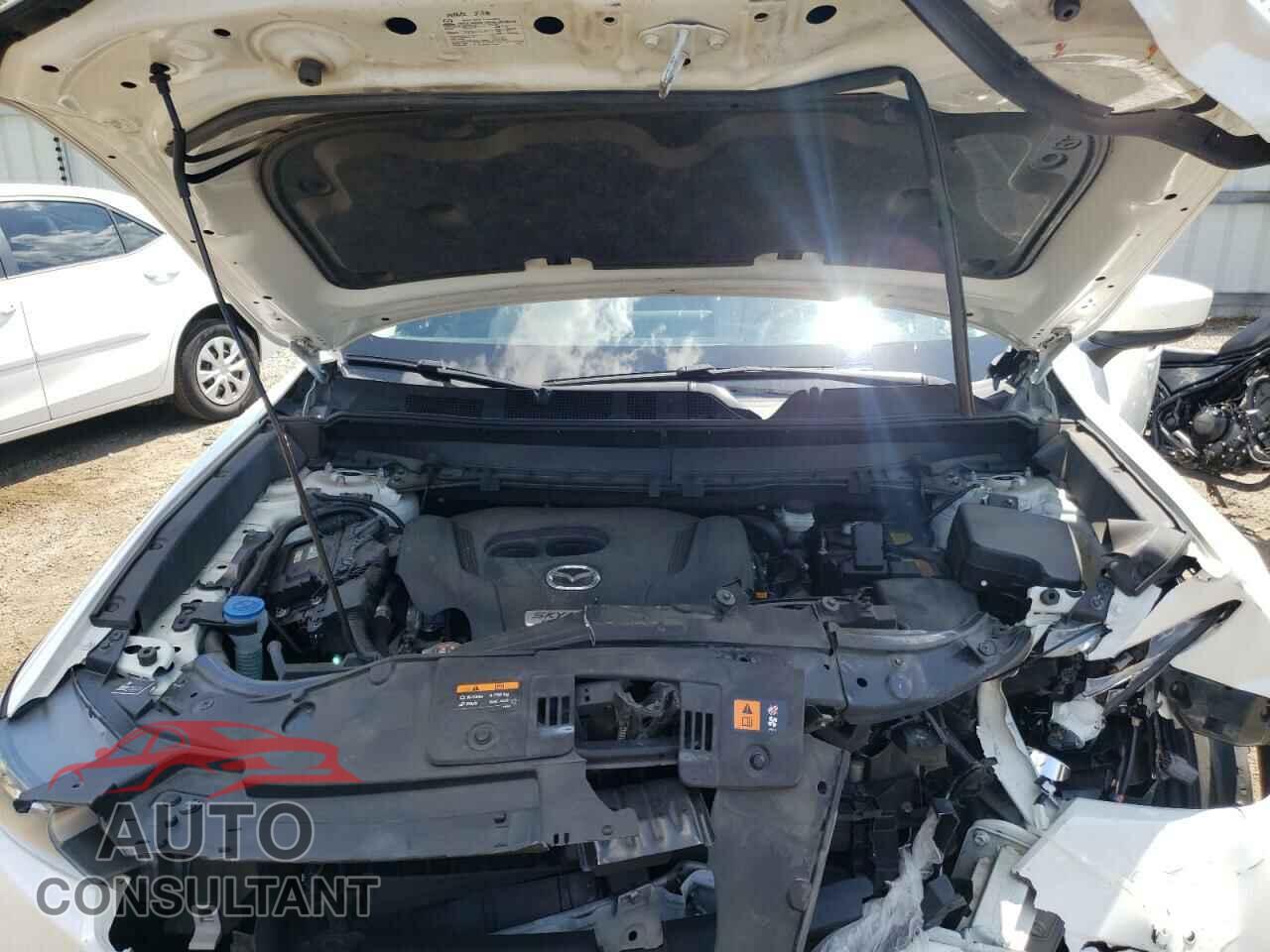 MAZDA CX-9 2018 - JM3TCBCY2J0231072