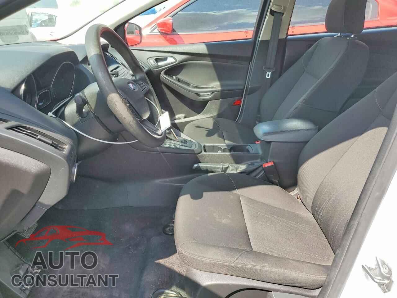 FORD FOCUS 2017 - 1FADP3K22HL296510