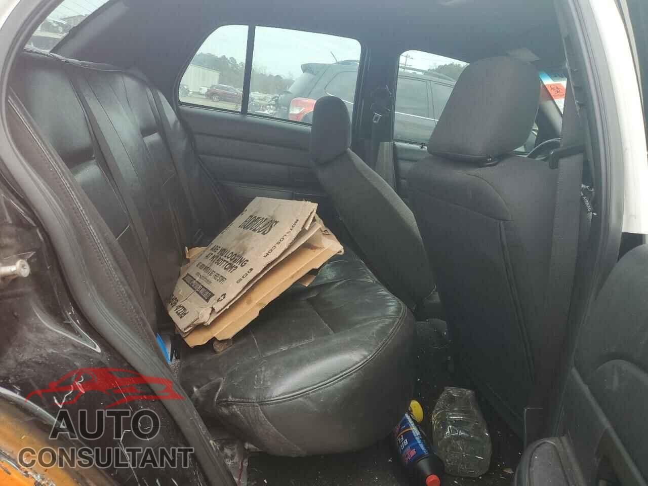 FORD CROWN VIC 2010 - 2FABP7BV4AX121127